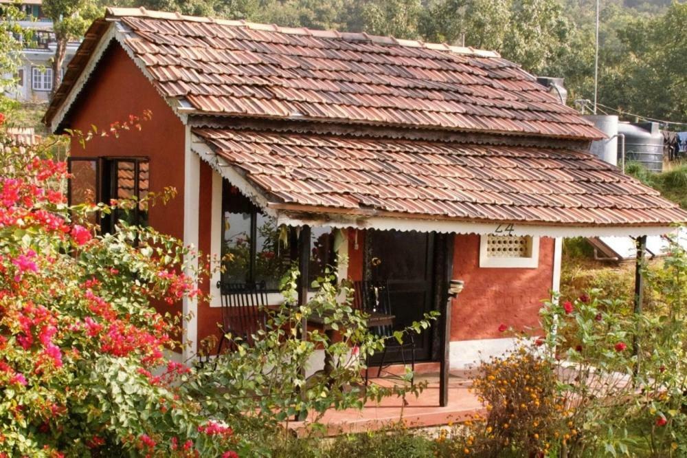 Castle Hotel Pokhara Exterior photo